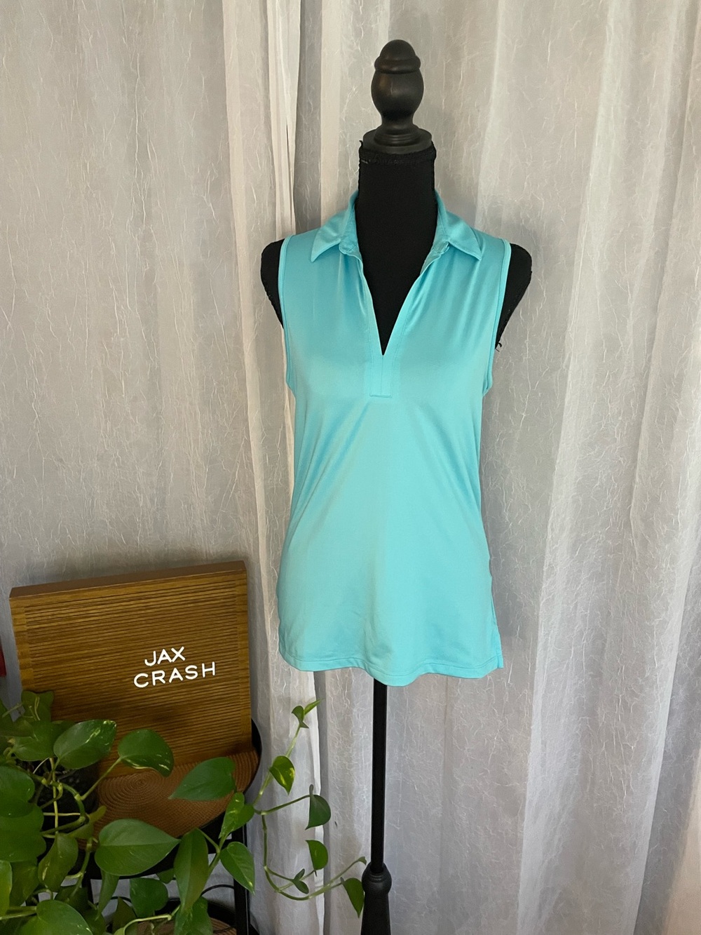 Callaway Women's Sleeveless Polo Tank in Aqua Blue